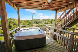 Terrace/patio - Oceanside, 6 BRs, Private Pool, Ocean Views, Foosball, O2, Topside (Duck)