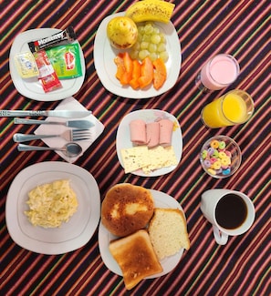 Free daily buffet breakfast