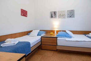 2 bedrooms, Internet