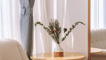 Romantic Single Room | Premium bedding, pillowtop beds, individually decorated