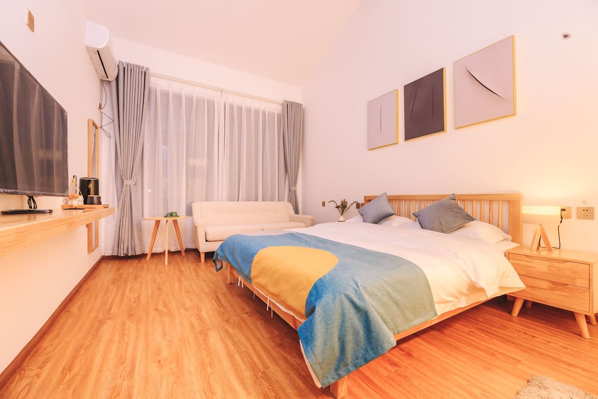 Ropa de cama de alta calidad y camas con pillow-top