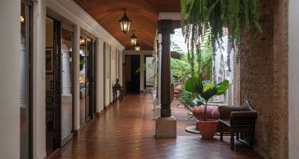 Casa Piawi- Center of Antigua 4 blocks Central Park