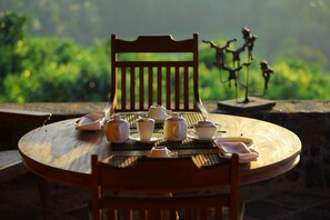 Breakfast area - Makuludola Bungalow (Malimbada)