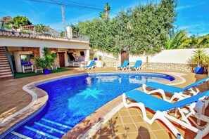 Pool - May - pretty holiday property with private pool in Benissa (Benissa)