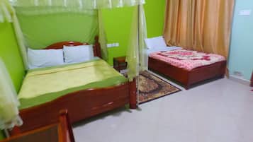 6 bedrooms, in-room safe, iron/ironing board, WiFi