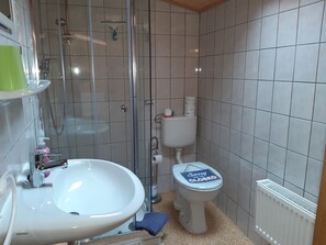 Hårtørrer, håndklæder, Toiletpapir