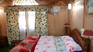 Quarto luxo, 1 cama de casal, vista para o lago, ao lado do lago | Roupas de cama de algodão egípcio, roupas de cama premium