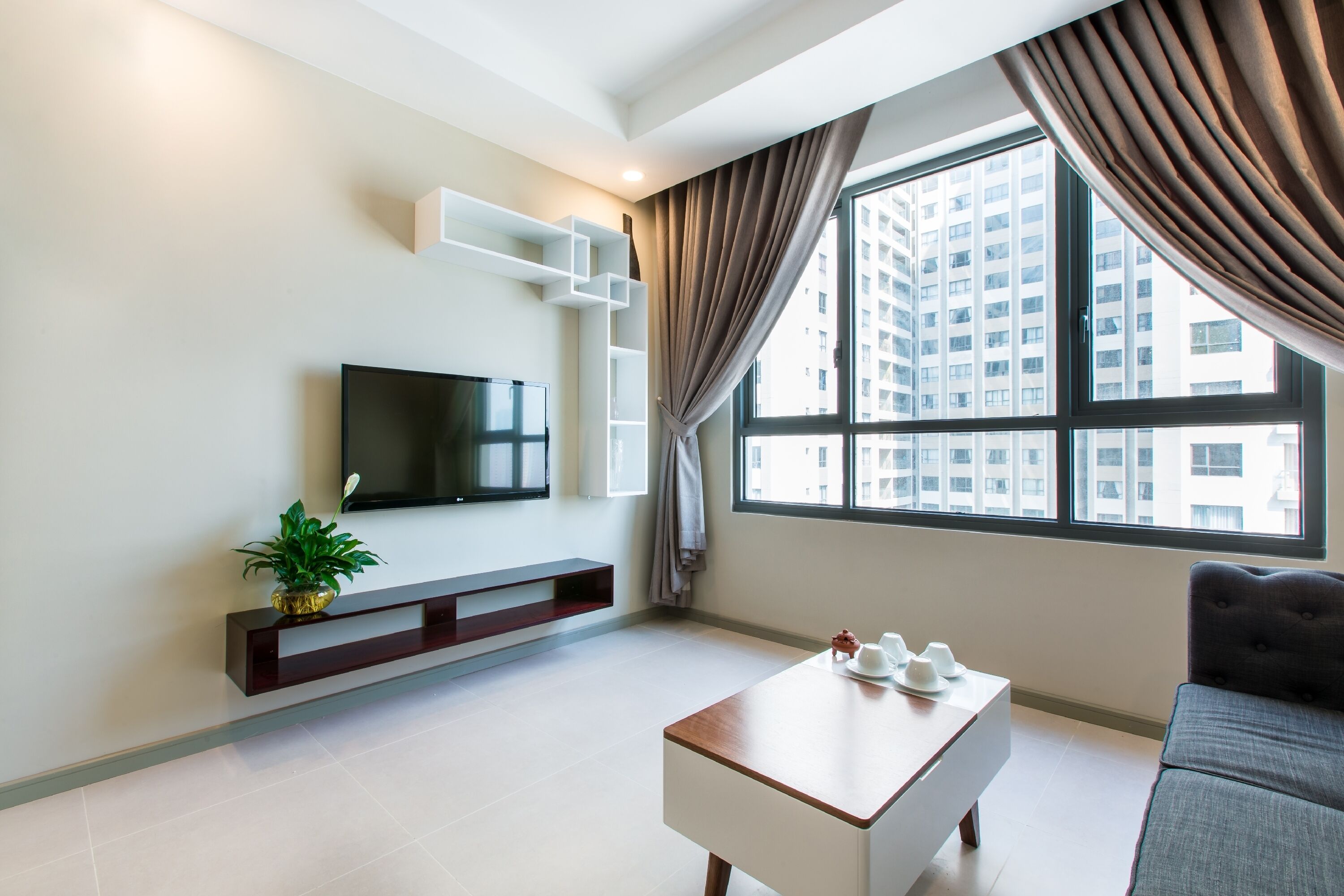 تلفزيون إل سي دي، برامج وأفلام نتفليكس، خدمات بث