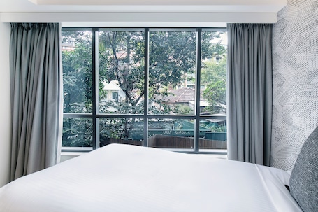 In-room safe, blackout drapes, iron/ironing board, free WiFi
