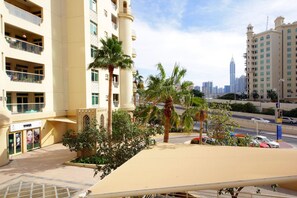 Deluxe-Apartment, 4 Schlafzimmer, Poolzugang, Strandblick | Balkon