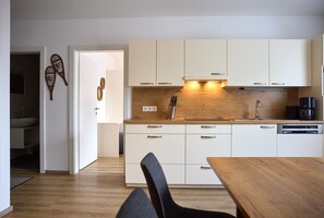 Fridge, microwave, dishwasher, coffee/tea maker