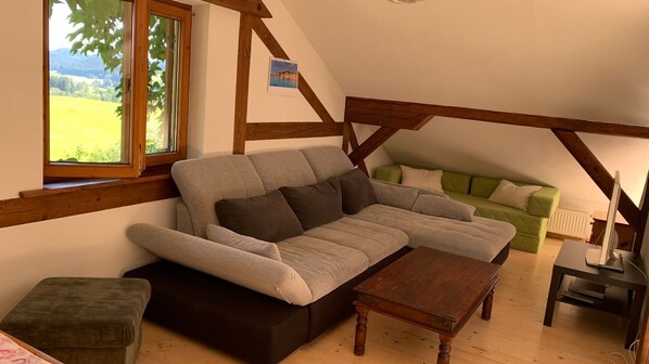 Unclassified image, 1 of 79, button