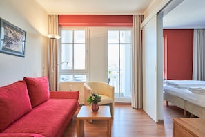 2 Schlafzimmer, Reisekinderbett, WLAN, Bettwäsche