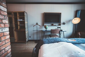 1 habitación, escritorio, wifi y ropa de cama 