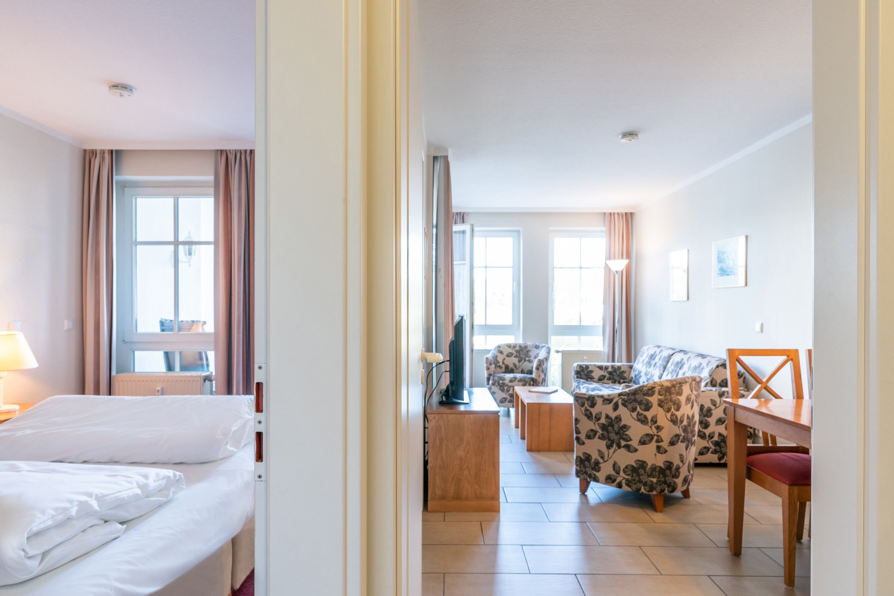 2 多间卧室、旅行婴儿床、WiFi、床单