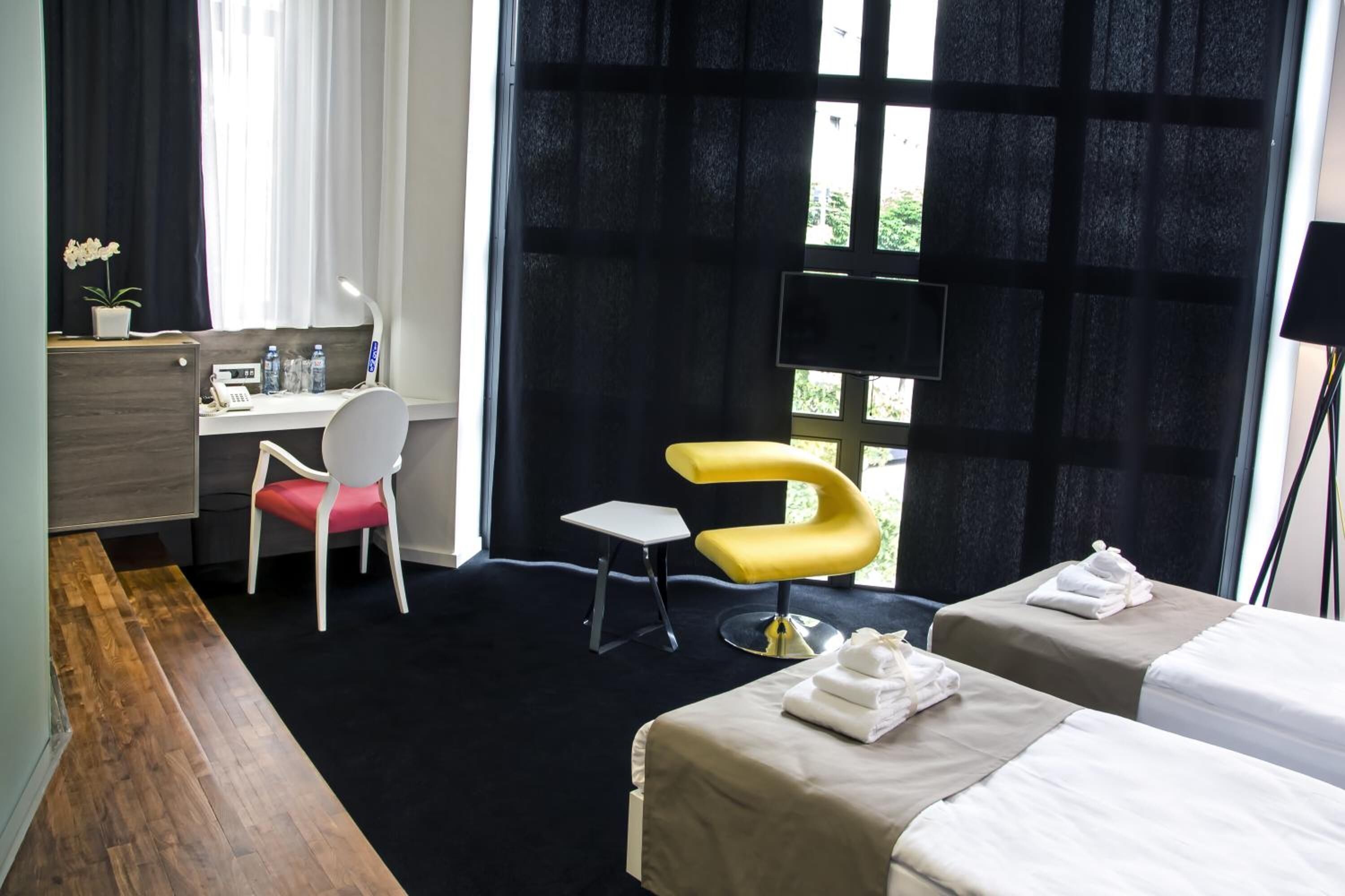 1 bedroom, minibar, in-room safe, desk