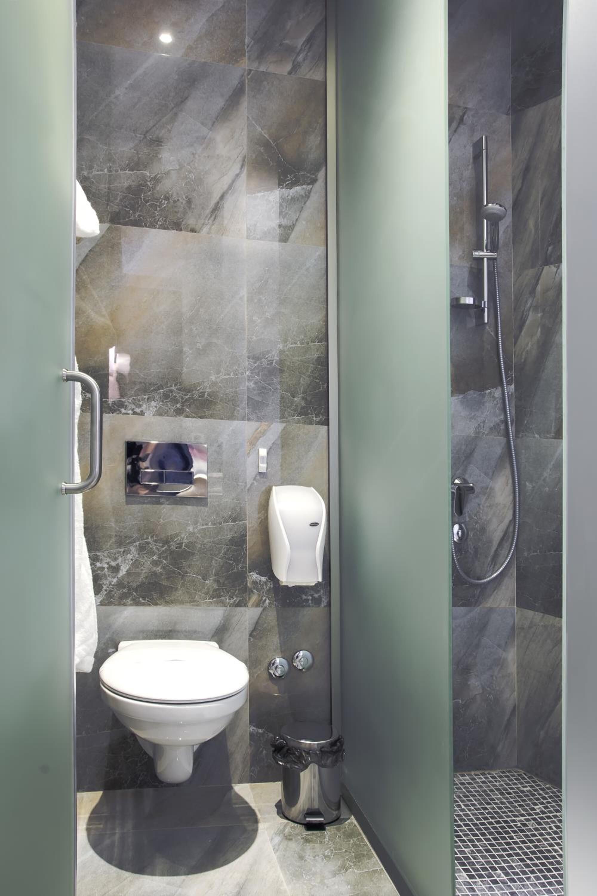 shower, free toiletries, hair dryer, bathrobes