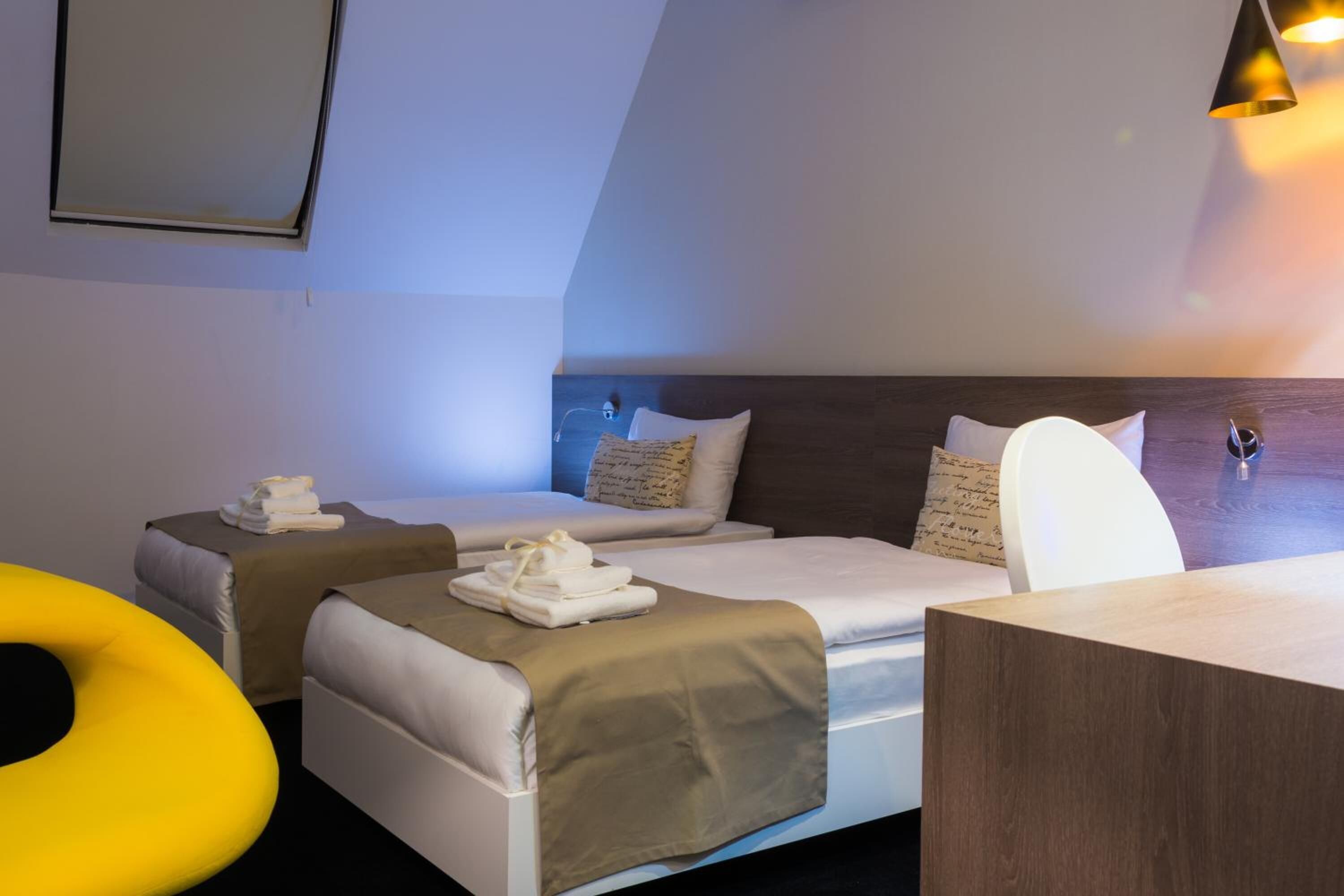 1 bedroom, minibar, in-room safe, desk