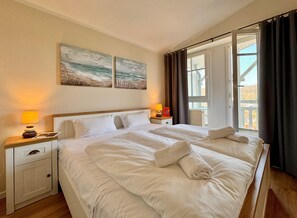 2 Schlafzimmer, Reisekinderbett, WLAN, Bettwäsche