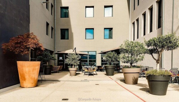 Terrace/patio - Campanile Marseille Est - Aubagne (Aubagne)