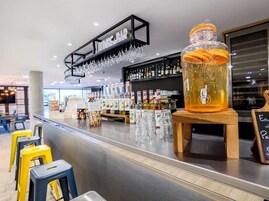 Bar (en el alojamiento)