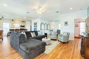 Televisión y oficina 