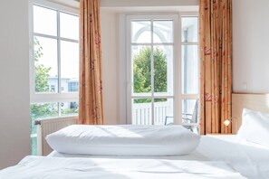 2 Schlafzimmer, Reisekinderbett, WLAN, Bettwäsche