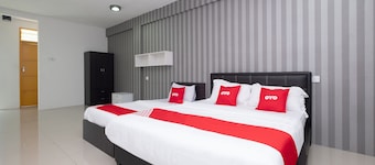 OYO 90054 Summer Inn