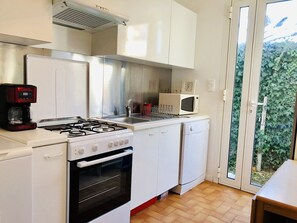 Mikrowelle, Ofen, Geschirrspüler