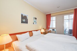 2 Schlafzimmer, Schreibtisch, Reisekinderbett, WLAN