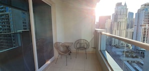 Balcony - 2 Bedrooms Apartment in Marina Diamond 4 (Dubai)