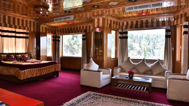 Family Room | Desk, WiFi (free) - HOTEL SHIMLA HILLS INTERNATIONAL (Theog)