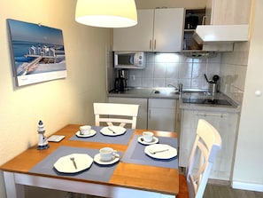 Fridge, microwave, coffee/tea maker, electric kettle