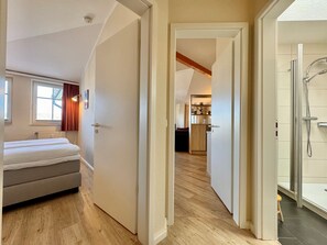 3 quartos, berço de viagem, Wi-Fi, roupa de cama