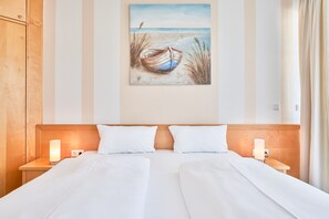 2 Schlafzimmer, Reisekinderbett, WLAN, Bettwäsche