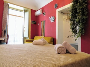 1 bedroom, iron/ironing board, travel cot, free WiFi