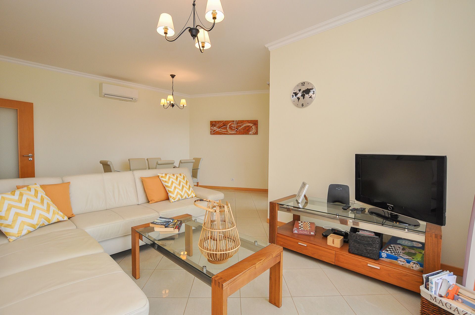 TV, DVD player