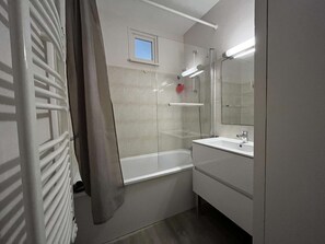 Bathroom - Lovely apartment partial sea view - 4 guests (Châtelaillon-Plage)