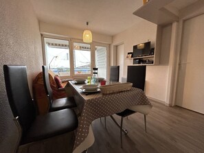 Dining - Lovely apartment partial sea view - 4 guests (Châtelaillon-Plage)