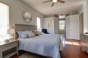 5 soverom, safe på rommet, strykejern/-brett og wi-fi (inkludert)