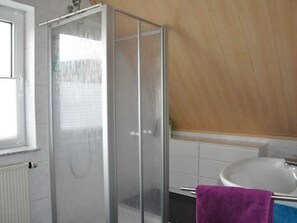 Unclassified image, 2 of 15, button