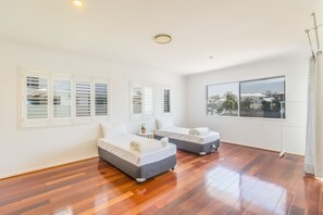 4 camere, Wi-Fi, lenzuola