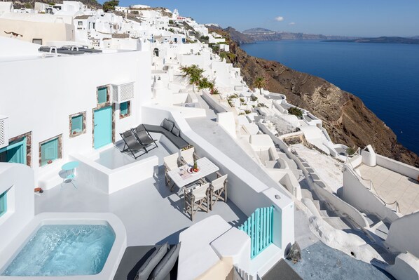 تناول الطعام بالخارج