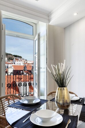 Dining - Lisbon, beautiful 2 bedroom apartment with views in Rua Augusta, Lisbon (Lisboa ciudad)