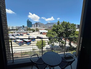 Luxe appartement, 1 slaapkamer, niet-roken, uitzicht op de stad | Terras