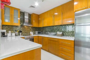 豪華公寓 | 私人廚房 | 雪櫃、微波爐、焗爐、爐具