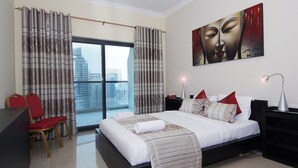 Unclassified image, 3 of 17, button - Cozy 1BR in Marina Walk with Balcony (Dubai)