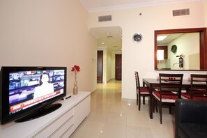 Deluxe Apartment | Living area | LCD TV - Cozy 1BR in Marina Walk with Balcony (Dubai)