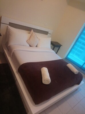 1 bedroom, free WiFi, bed sheets