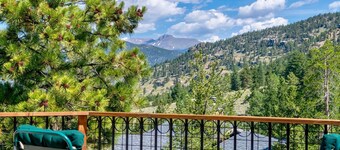 Wanderlust Luxury Vacation At Windcliff 3 Bedroom Condo by RedAwning